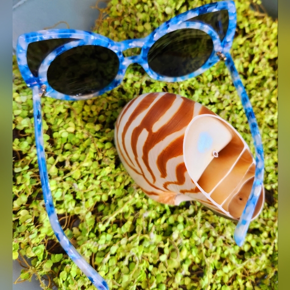 LINDA FARROW GALLERY KHALEDA RAJAB+FAHAD Cat Eye Blue Marble SUNGLASSES RARE NEW - Picture 15 of 16